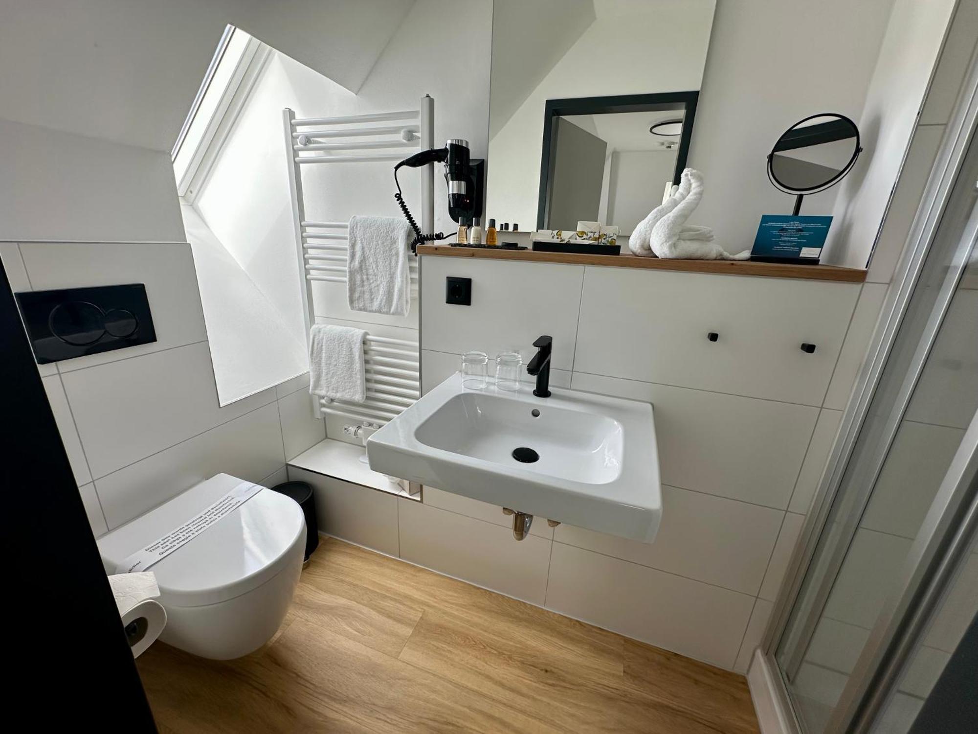 Sandbank Hotel & Appartements Лубмин Екстериор снимка