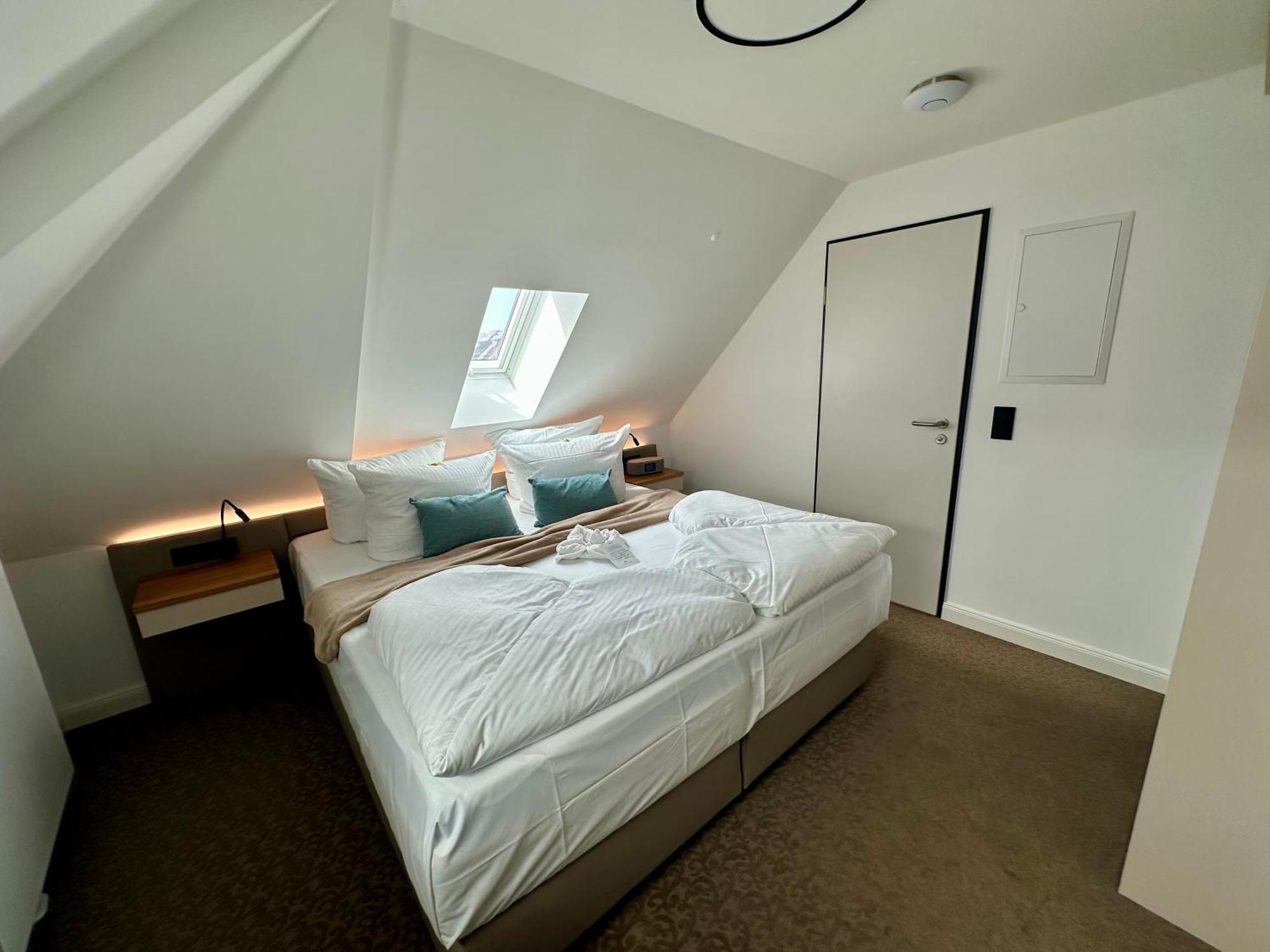 Sandbank Hotel & Appartements Лубмин Екстериор снимка